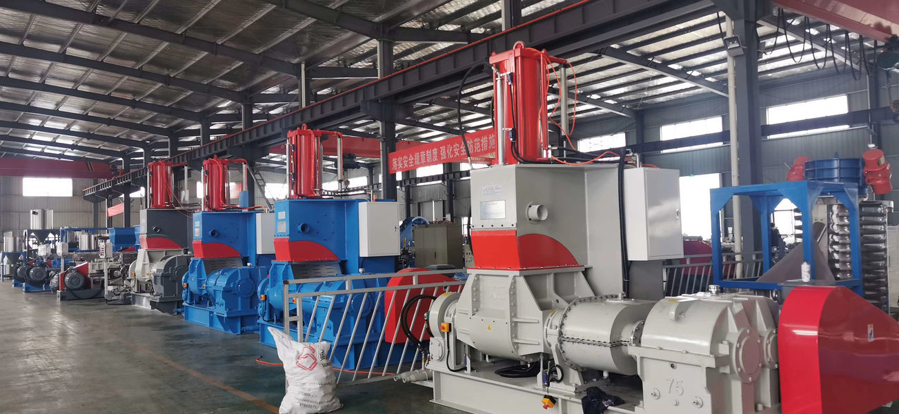QINGDAO SHENGHUALONG RUBBER MACHINERY CO.,LTD ligne de production du fabricant