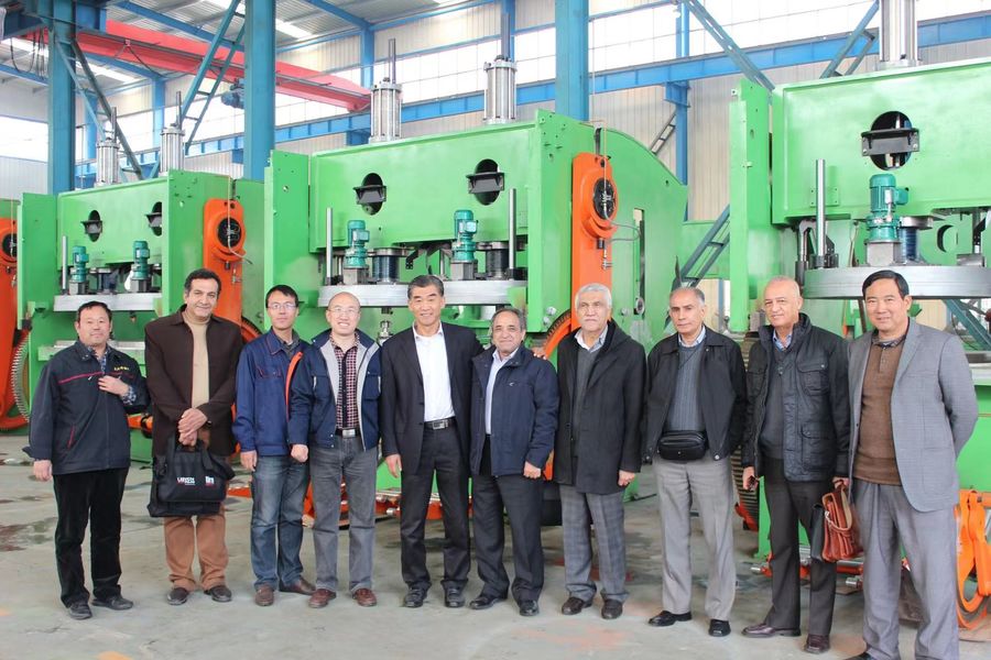 Chine QINGDAO SHENGHUALONG RUBBER MACHINERY CO.,LTD Profil de la société