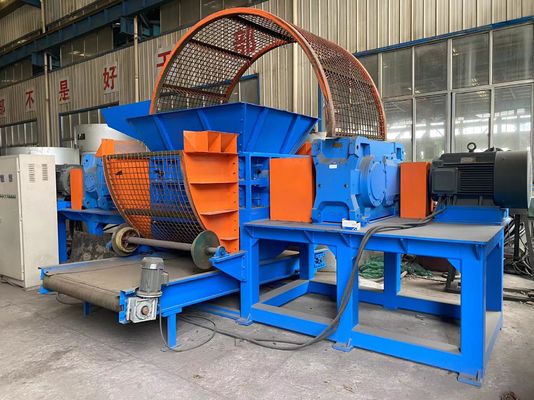XKP560 Rubber Tyre Shredder Rubber Powder Production Line Blue Green